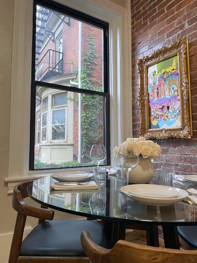 The Warhola Bloomfield By Luxe Pgh Apartment Pittsburgh Bagian luar foto