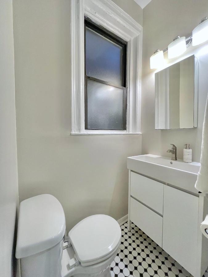 The Warhola Bloomfield By Luxe Pgh Apartment Pittsburgh Bagian luar foto