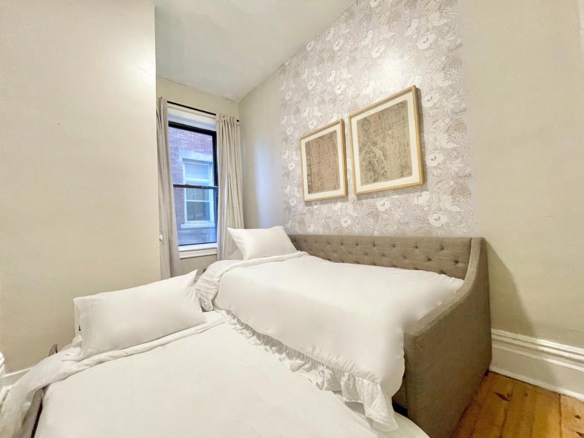 The Warhola Bloomfield By Luxe Pgh Apartment Pittsburgh Bagian luar foto