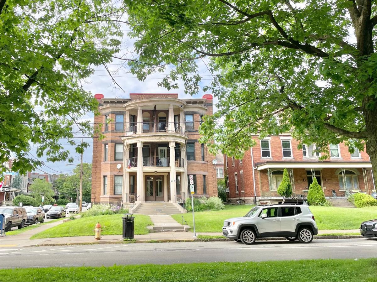The Warhola Bloomfield By Luxe Pgh Apartment Pittsburgh Bagian luar foto