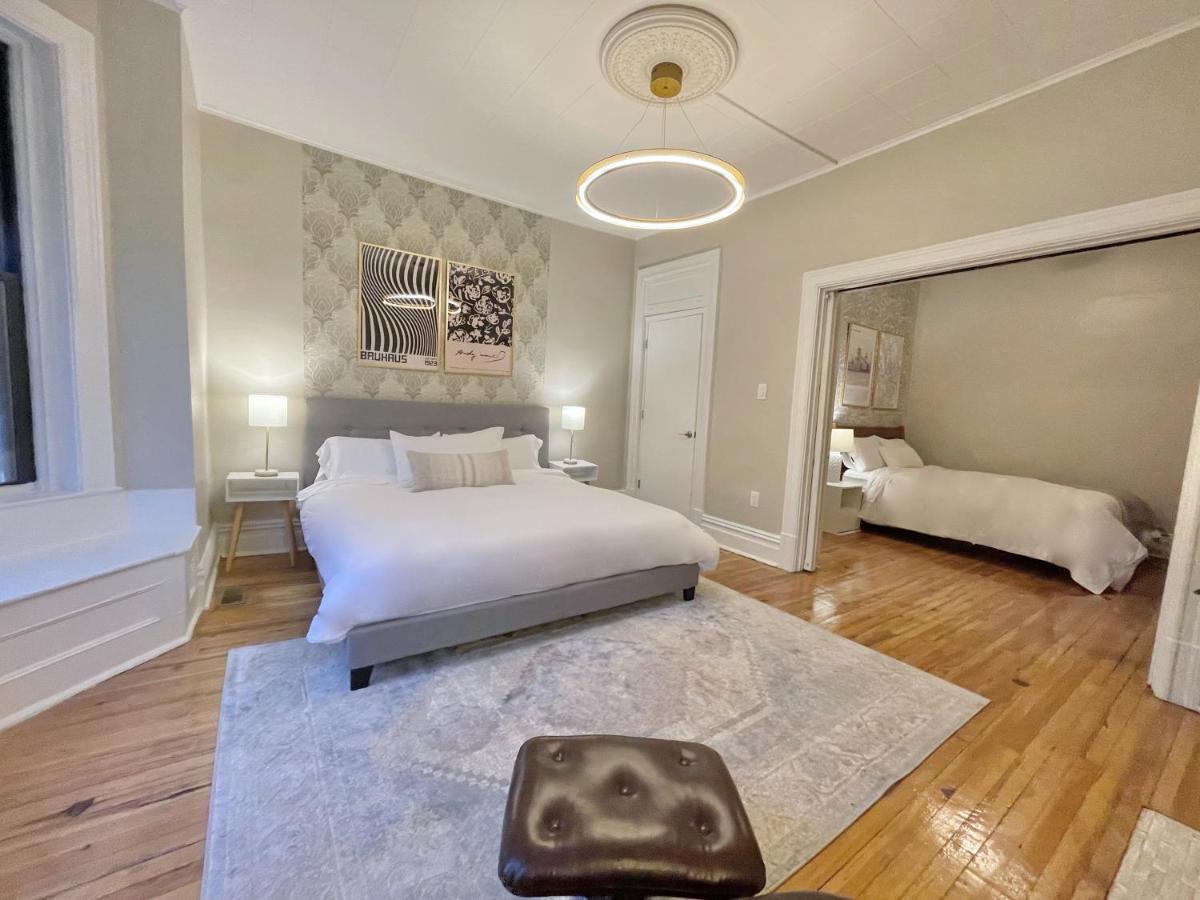 The Warhola Bloomfield By Luxe Pgh Apartment Pittsburgh Bagian luar foto